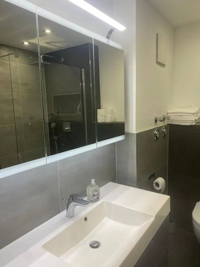Apartment - Ferienwohnung Pestaloz In Der Nahe Hannover-Messe